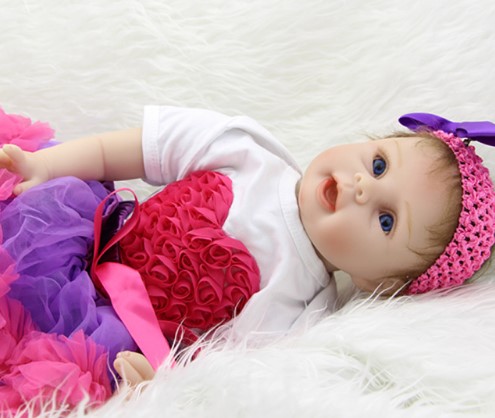 22 Inch Reborn Baby Girl Realistic Silicone Newborn Babies Wearing Beautiful Dress